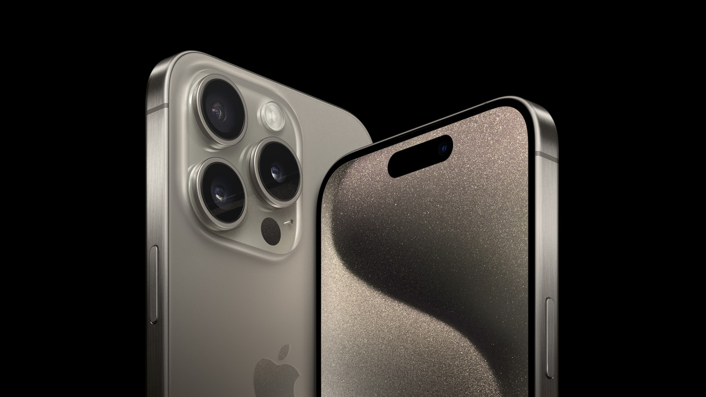 iPhone 15 Pro Max — iPhone 15 Pro Max 256GB / Black Titanium